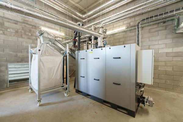 Houtverstroming - CHP - Stoken met hout